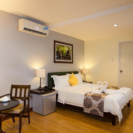Garden View Hotel Angeles Bagian luar foto