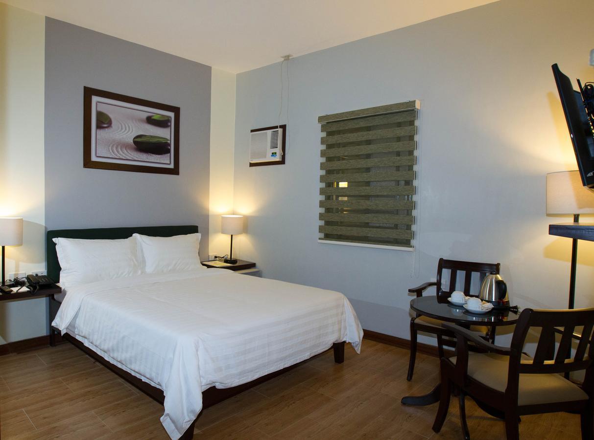 Garden View Hotel Angeles Bagian luar foto