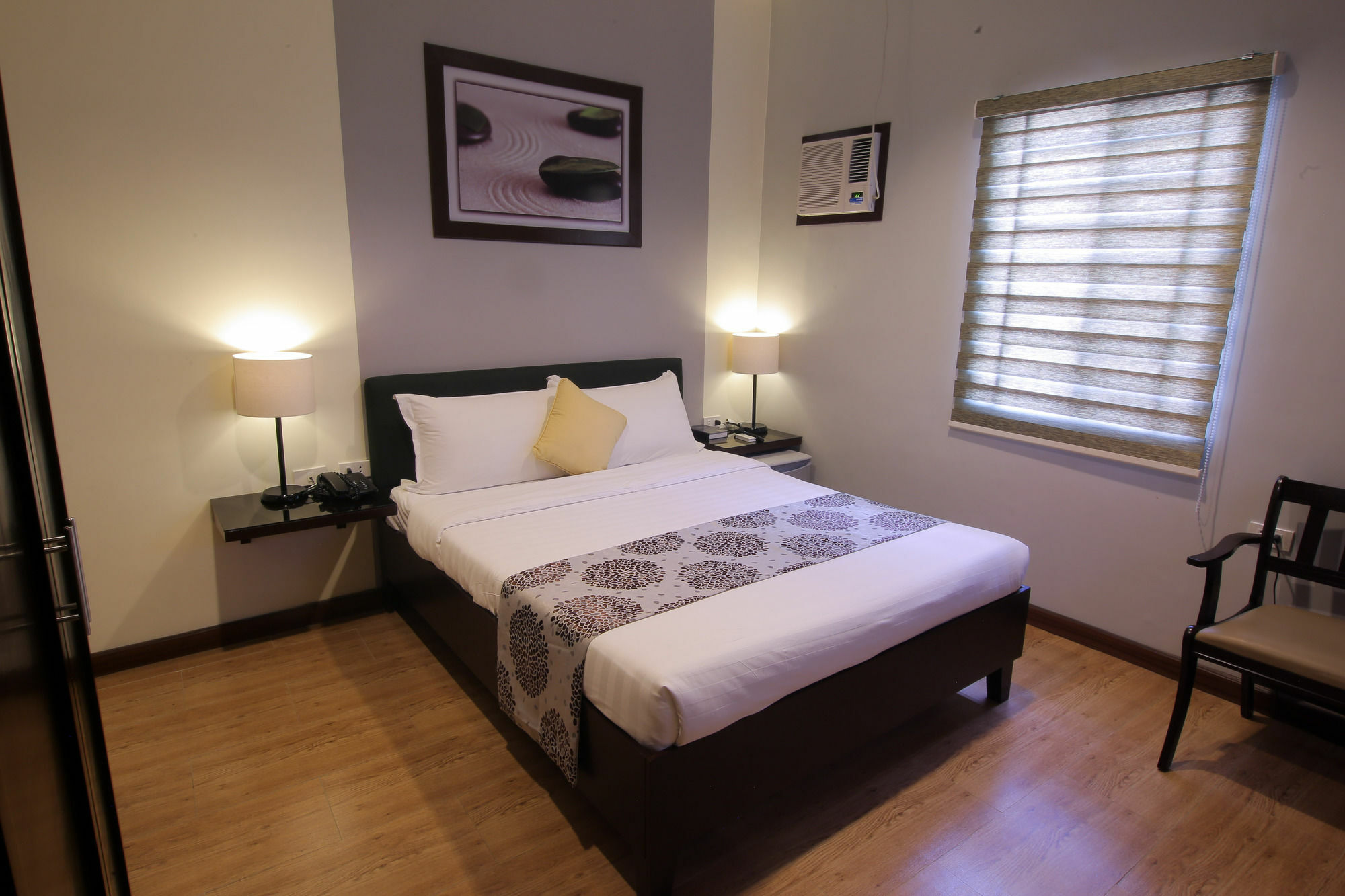 Garden View Hotel Angeles Bagian luar foto