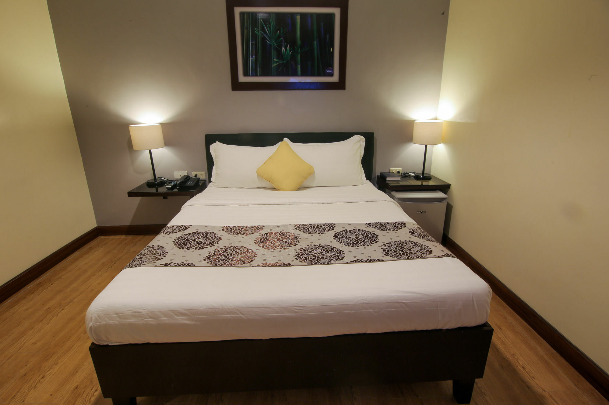 Garden View Hotel Angeles Bagian luar foto