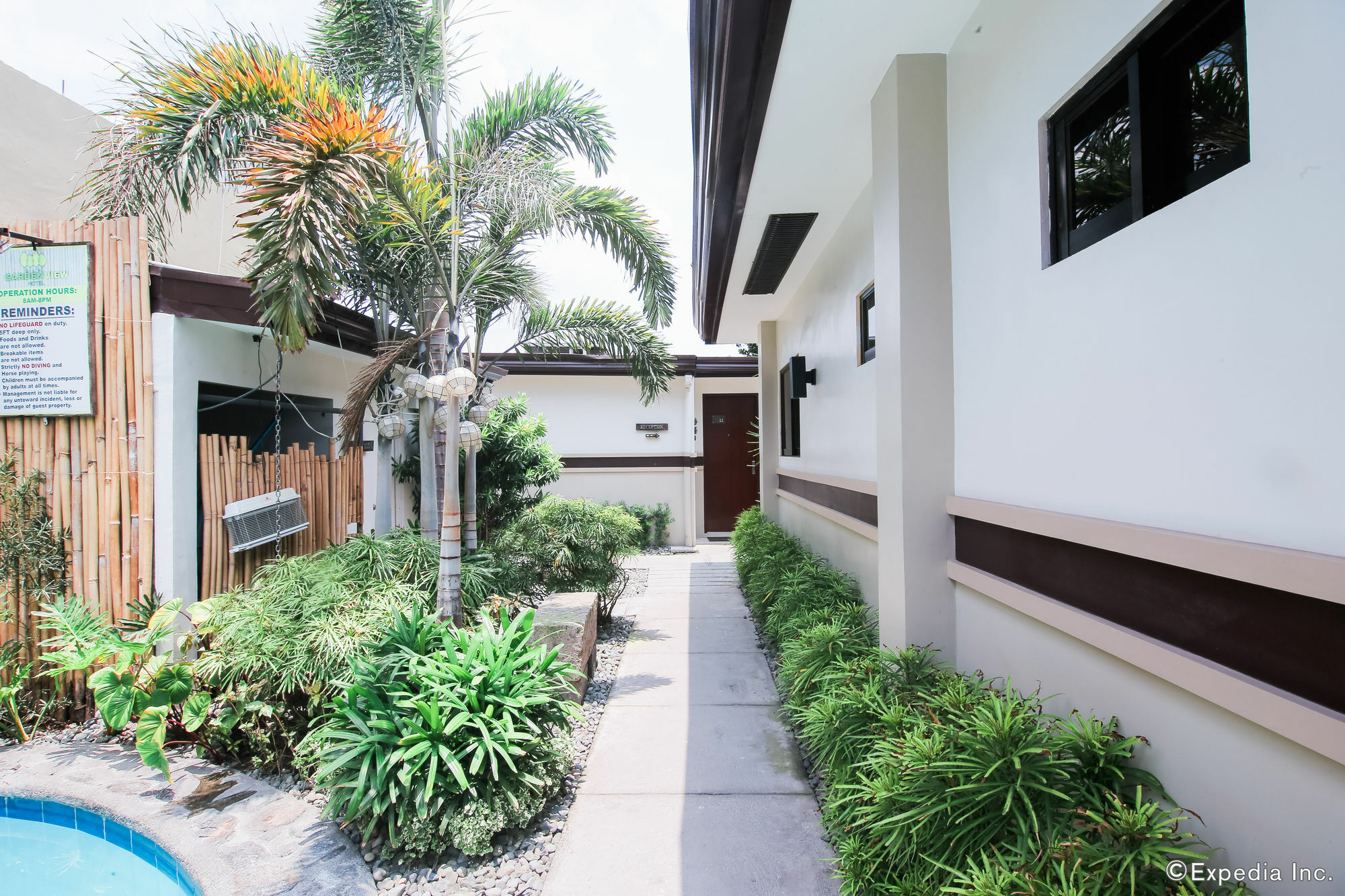 Garden View Hotel Angeles Bagian luar foto