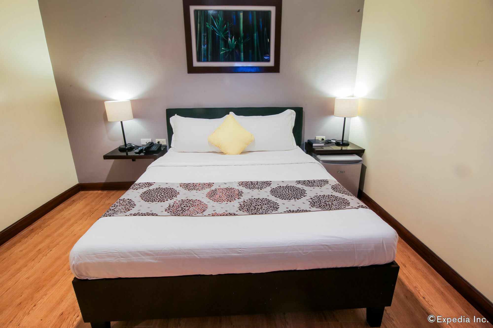 Garden View Hotel Angeles Bagian luar foto