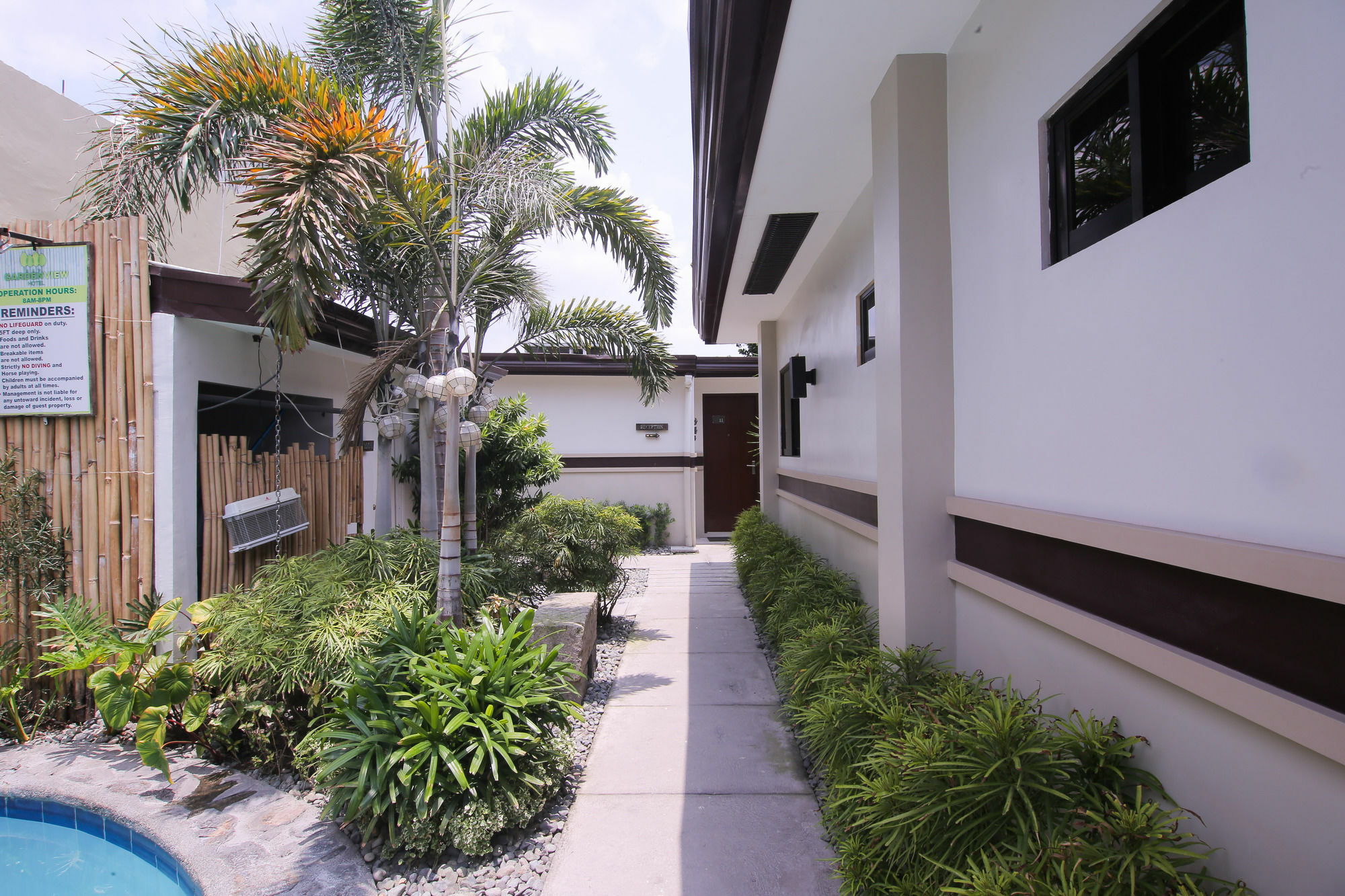 Garden View Hotel Angeles Bagian luar foto